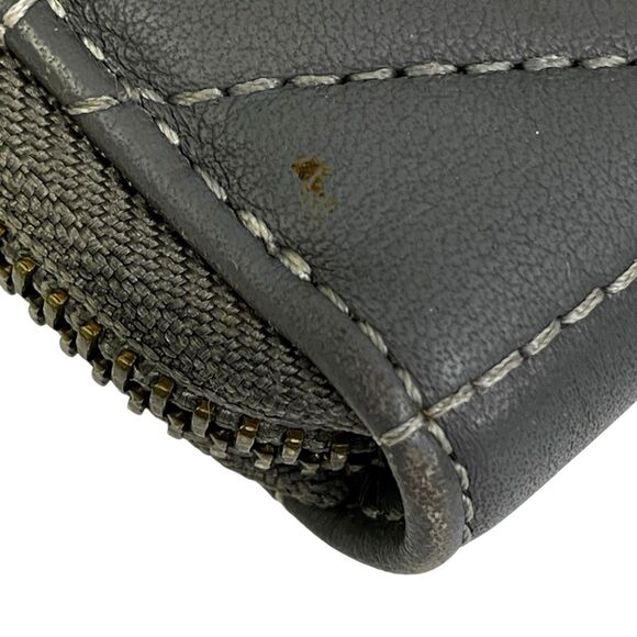 Coach Zip Around Wallet Gray Quilted Leather 6 Card Compartment Full Bill - Picture 7 of 7